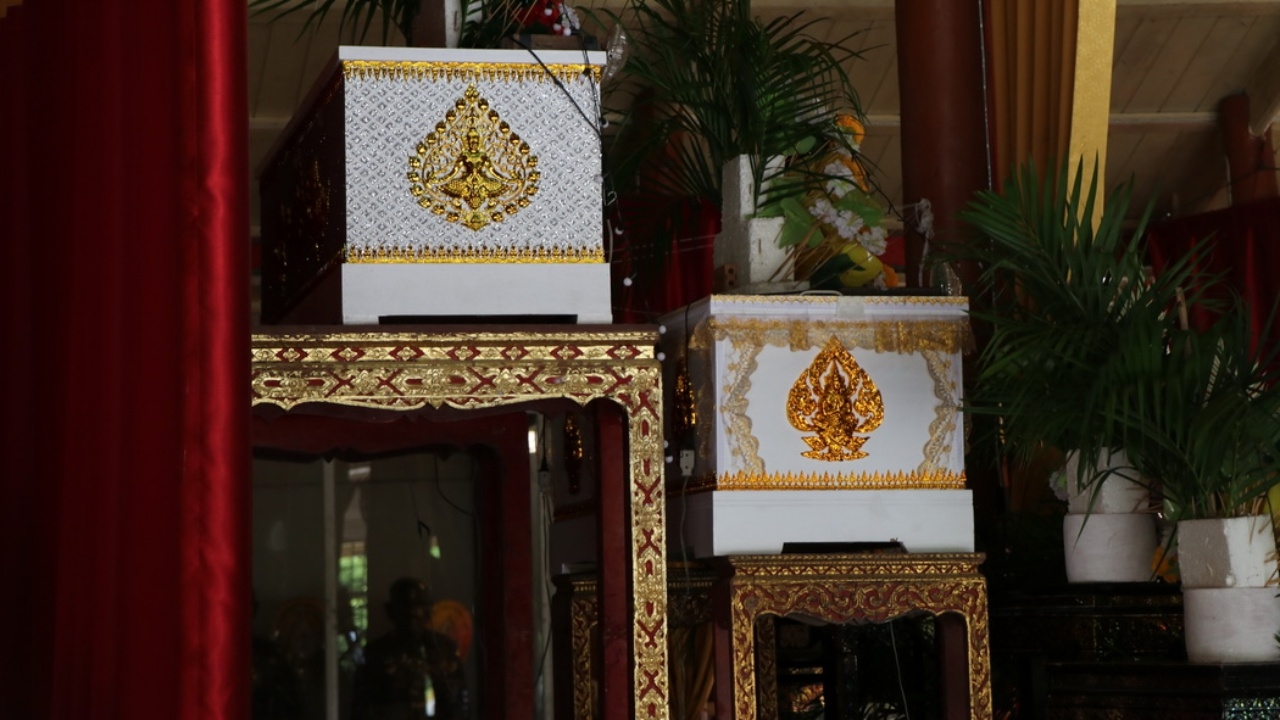 สลด ตั้งสองศพคู่ แม่รู้ข่าวลูกสาวรถชนตาย เสียใจล้มป่วยตายตามไปอีกคน