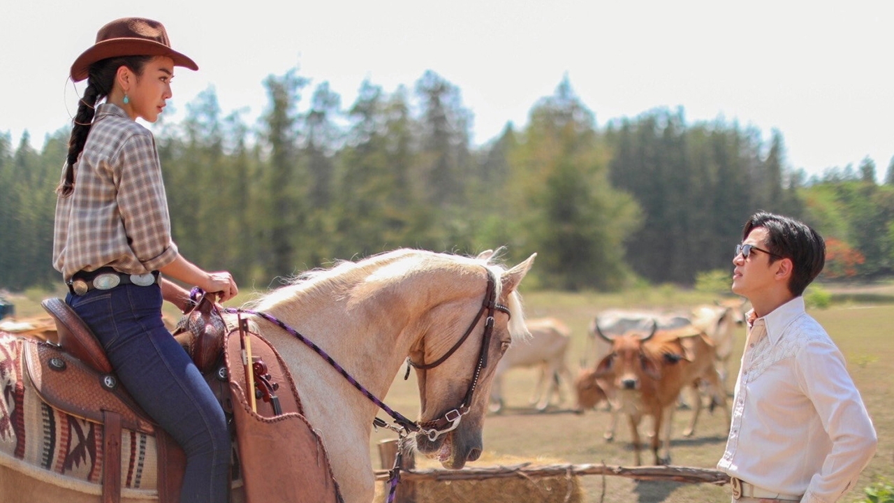 “ปราง” เปิดตัวสุดเฟียซ โชว์ท่ายากบังคับม้ายกขาหน้าใส่ “ฟิล์ม” ใน “ฟ้าเพียงดิน”