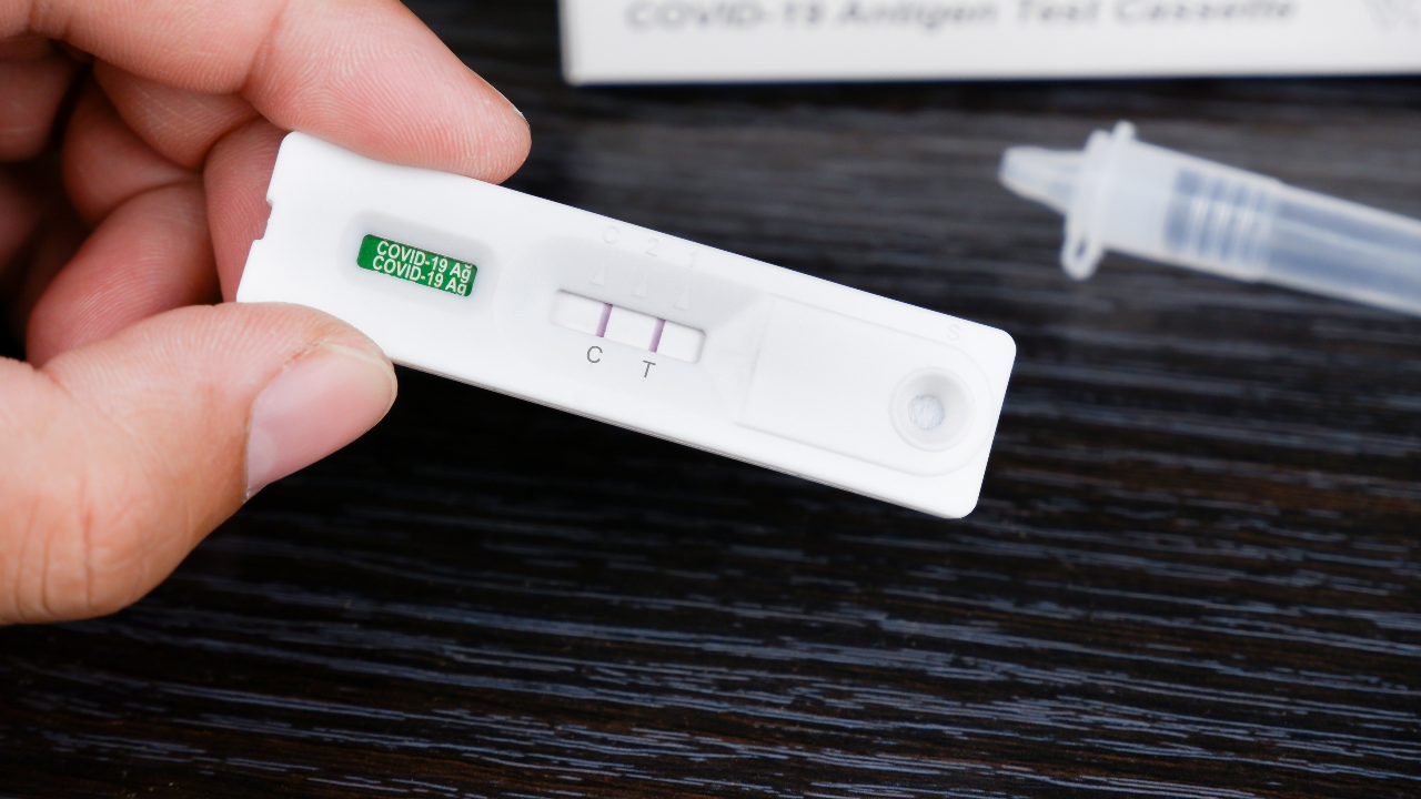 เช็กเลย แนวทางปฏิบัติ ผู้ติดเชื้อโควิด สิทธิบัตรทอง ตั้งแต่ 4 ก.ค. 65