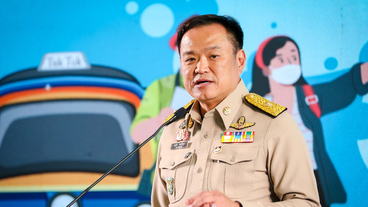 3 เข็มอย่าคิดว่าพอ “อนุทิน” วอนปชช.รับวัคซีนเข็มกระตุ้นชี้ลดเสี่ยงติดเชื้อ