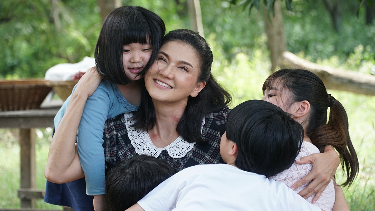 “มงกุฎกรรม” สะท้อนสังคมไทย ปม “พ่อเลี้ยงข่มขืนลูก” และ “ลูกหลากเพศ” ป้องกันตัวเองอย่างไร