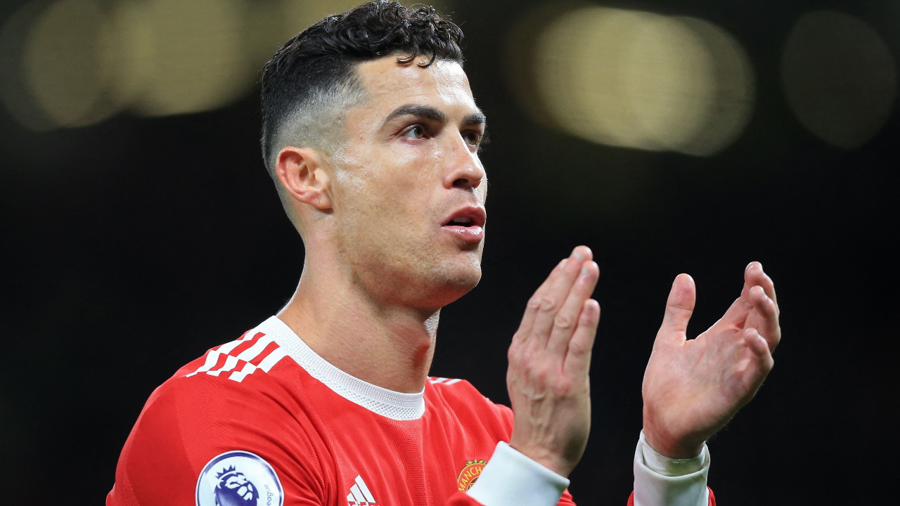 ใครจะได้ตัวไป เปิด 5 ทีมดังเต็งคว้าตัว “โรนัลโด” ที่กระสันชิ่งหนี "แมนยูฯ"