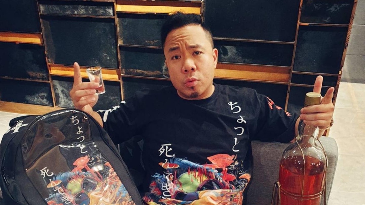 ดีเจภูมิ เล่าเคยโดนดาราสาวไล่ออกตอนแต่งหน้า เจอคนดูถูกไม่หล่อไม่มีทางดัง