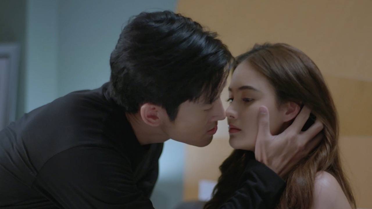 นนนี่ ถลำลึกปล่อยตัวไปกับ ไนกี้ หวังเอาคืน เอ๊ะ ให้ช้ำใจ ใน BROKEN ANNIVERSARY