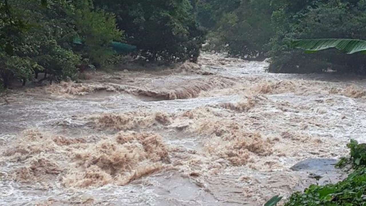 สภาพอากาศวันนี้ ฝนเพิ่ม ถล่ม 30 จว.ระวังน้ำท่วม-น้ำป่า ทะเลคลื่นลมแรง