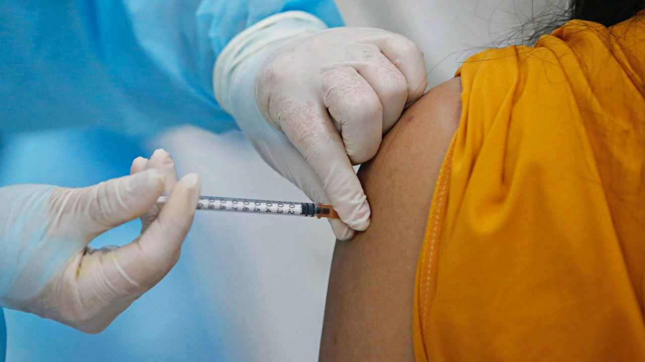 “หมอยง” เผยผลศึกษาฉีดวัคซีนเข็ม 3 ด้วย Covovax ชี้ใช้เป็นตัวกระตุ้นได้ดี
