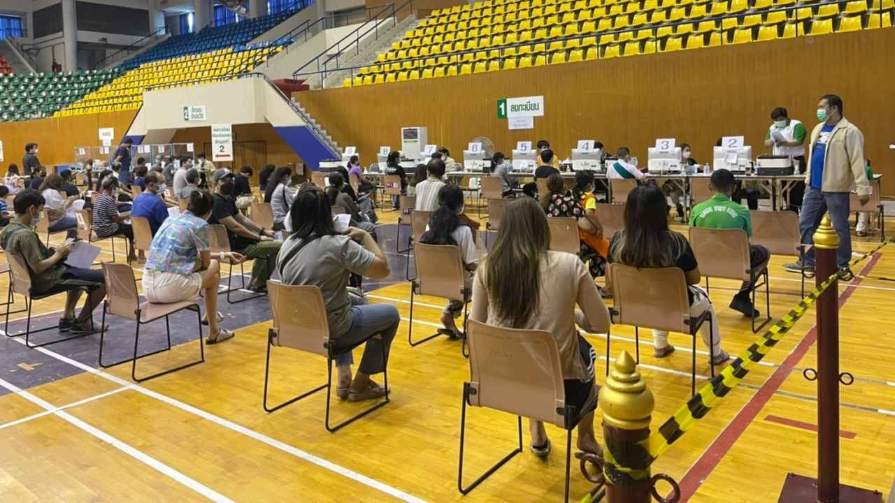 ศูนย์ฯ ไทย-ญี่ปุ่น เปิดให้ประชาชน Walk in เข้าฉีดวัคซีน “โมเดอร์นา” ฟรี