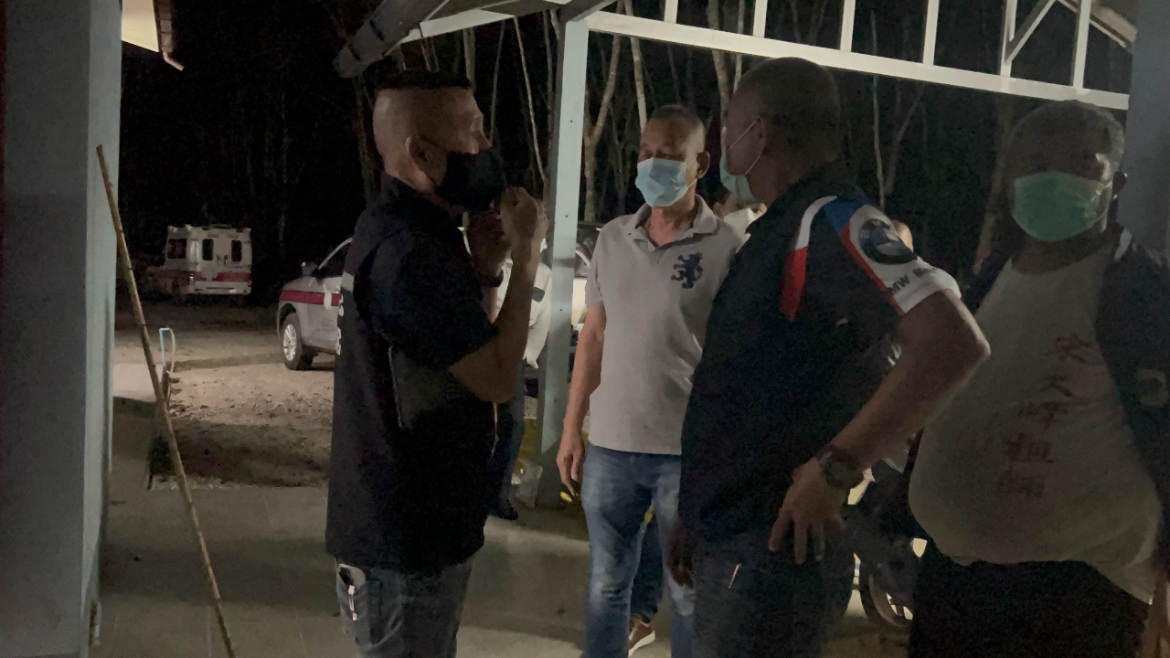 โป้งหัว 2 นัด "สาวดับคาบ้าน" ผัวหนี-เร่งล่าตัว ตร.สอบญาติบอกปืนลั่น