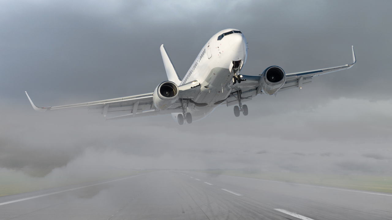 รวมคำทำนาย "ฝันเห็นเครื่องบิน" พร้อมความหมาย และเลขนำโชค