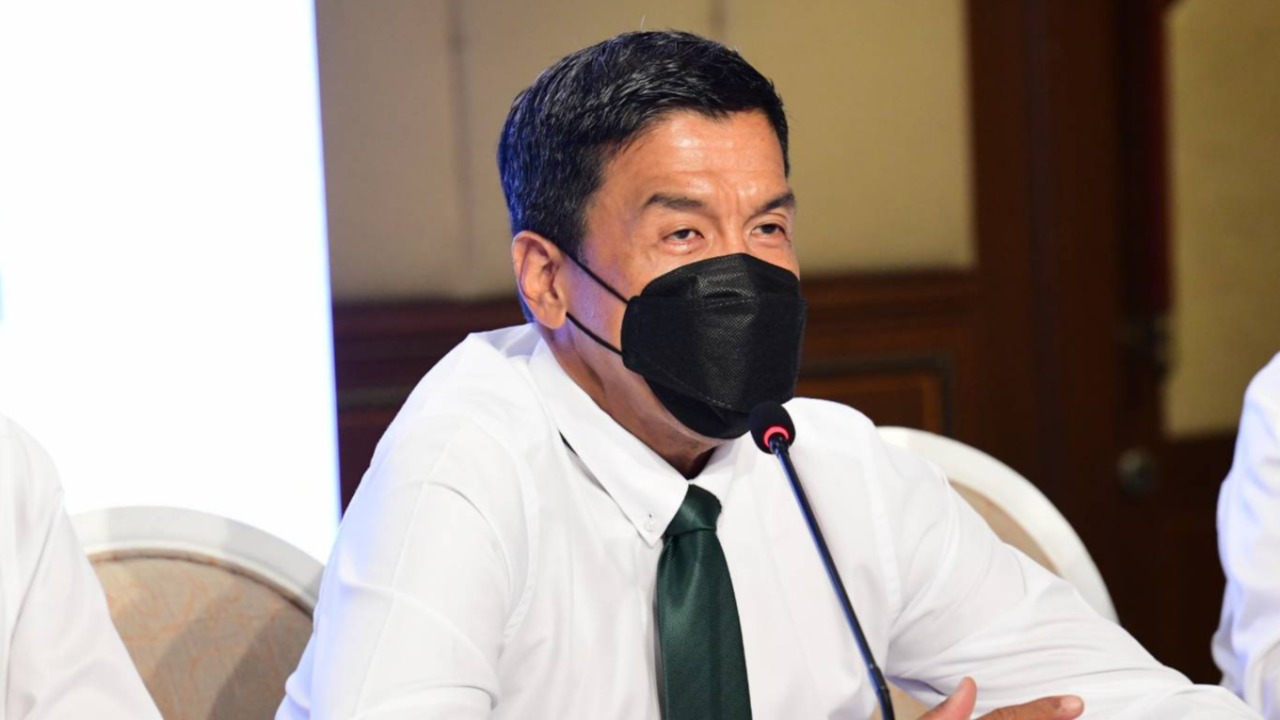 ชัชชาติ พบพนักงานกวาดถนน เล่านาทีคนร้ายจี้นักเรียนหอวัง ขอบคุณเป็นหูเป็นตา