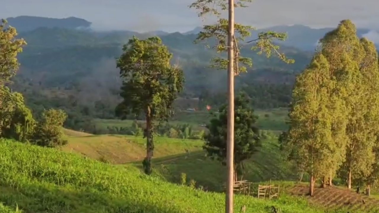 ชายแดนเดือด กำลัง KNU ยึดฐานทหารเมียนมาได้ ก่อนถูกทิ้งคลัสเตอร์บอมบ์โต้