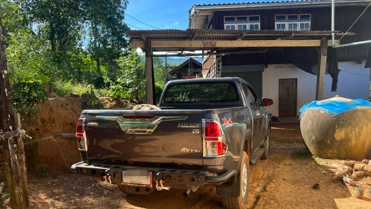 สลด ปู่ถอยรถทับหลานสาว 1 ขวบตาย ไม่รู้ นึกว่าอยู่ในบ้านกับย่า