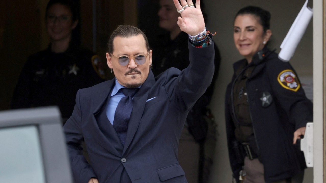 เดปป์ชนะคดีฟ้องแอมเบอร์ เฮิร์ด หมิ่นประมาท ได้ค่าเสียหาย 15 ล้านดอลลาร์