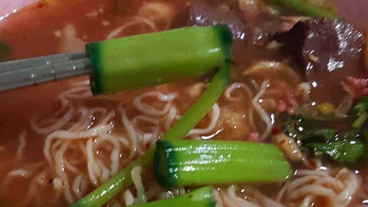 "หมอแล็บ" ตอบข้อสงสัย "ผักบุ้งสีตก" มักพบบ่อยในอาหารที่มีความมัน