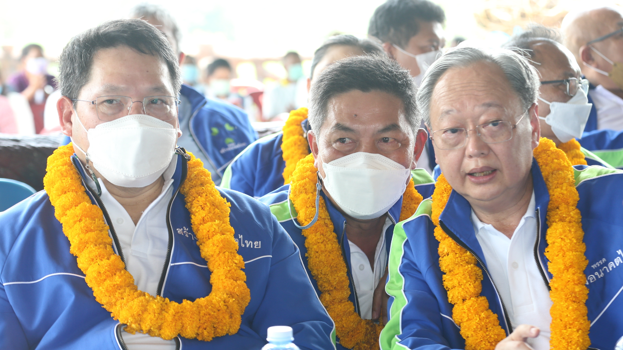 "สร้างอนาคตไทย" ลุย "มุกดาหาร" ชวนพี่น้องอีสาน 'เปลี่ยน' เพื่ออนาคต