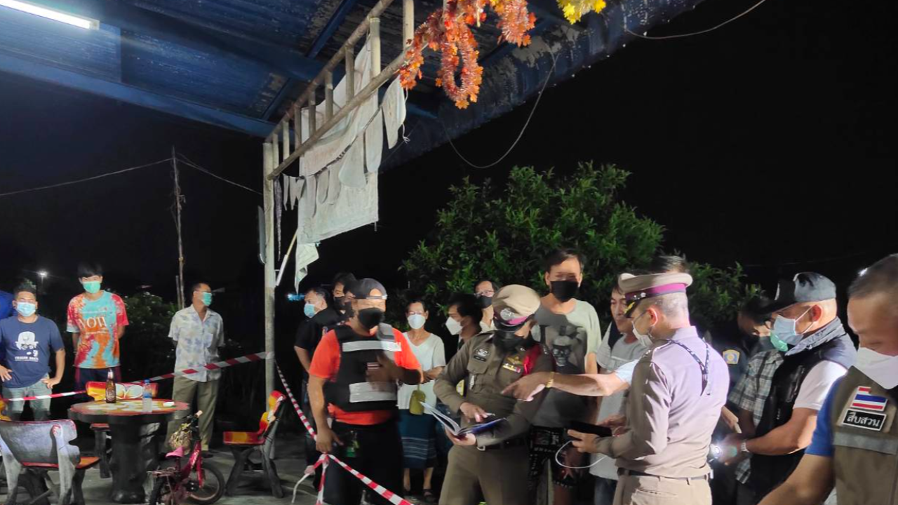 หนุ่มปืนโหด คลั่งกราดยิง ตาย 2 เจ็บ 1 ชาวบ้านคาดเมายา ตร.เร่งลากคอ