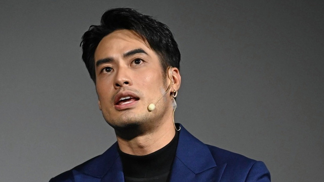 คลั่งรักหนัก! “บอย ปกรณ์” โชว์หวานให้ช่อดอกไม้เลโก้ “เฟย์” ดีใจมีคนให้คิดถึง