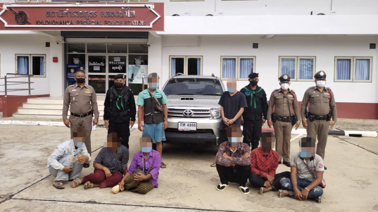 "ต่างด้าวทะลัก" จับ  25 เขมร 1 จีน ลอบเข้าไทยผ่านชายแดน-ยอมจ่ายหัวคิว