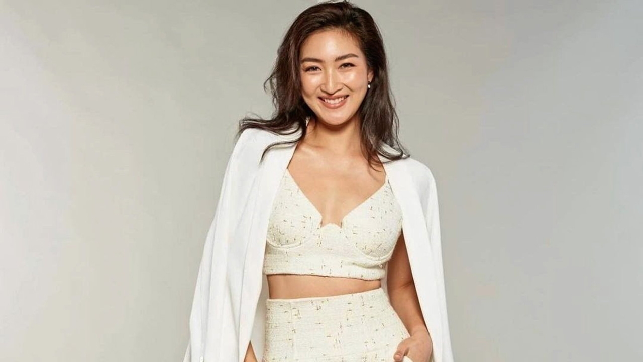 “แพนเค้ก” บอกงานแต่งเรียบง่าย ชุดเจ้าสาวแค่ 10 ชุด! ใช้ผ้าไทยเป็นหลัก