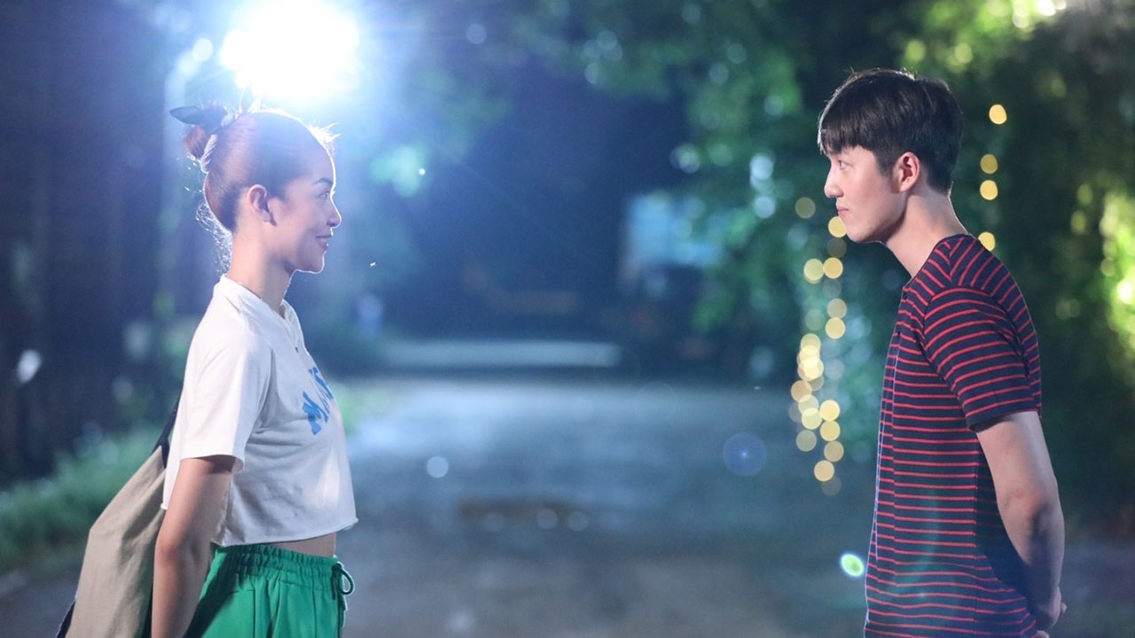 "ต่อ-เพลงขวัญ" น่ารักไม่ไหว เลิฟโมเมนต์ ต่างคนต่างหัวใจพองฟู ใน "ใต้หล้า"