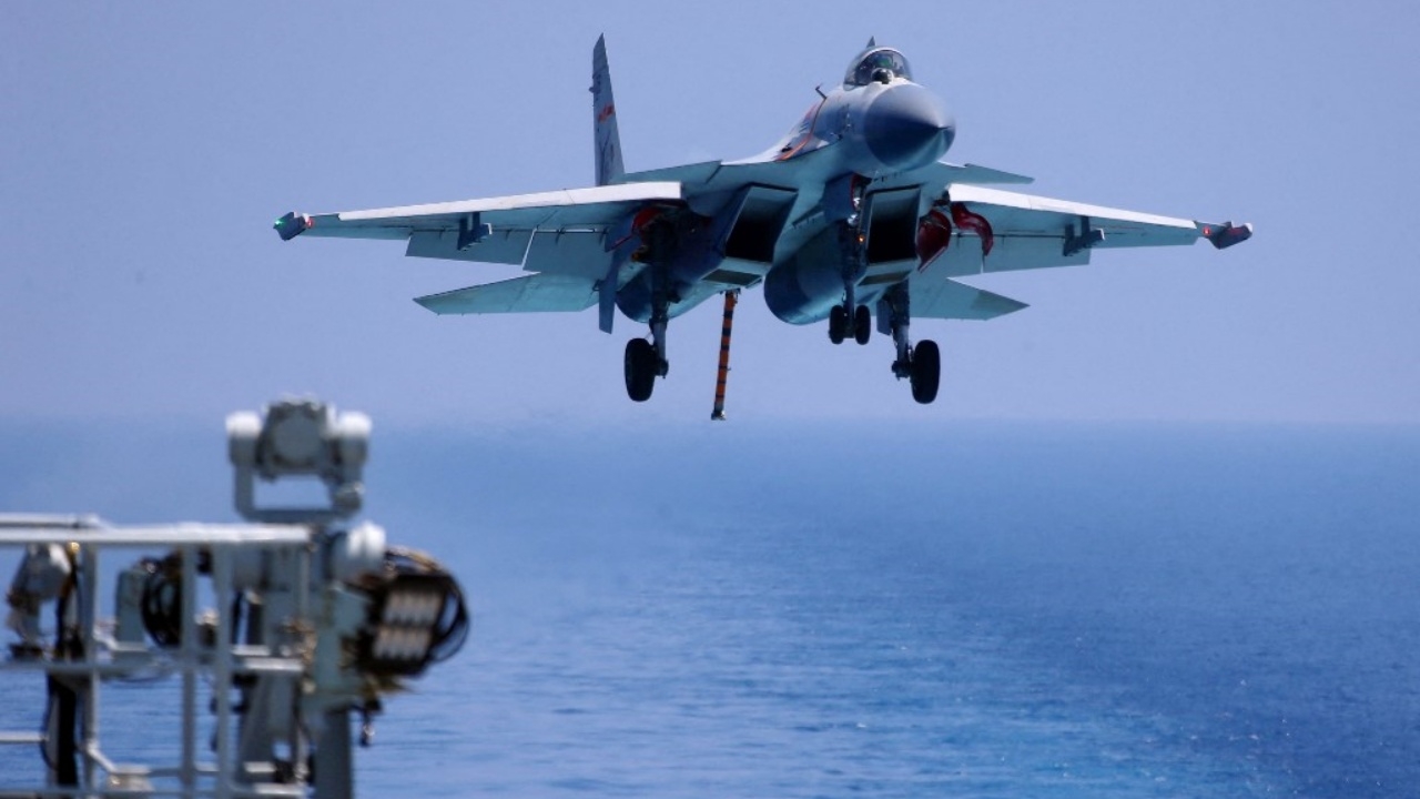 จีนฮึ่ม ซ้อมรบรอบเกาะไต้หวัน เตือนกร้าวทันทีถึง ปธน.ไบเดน