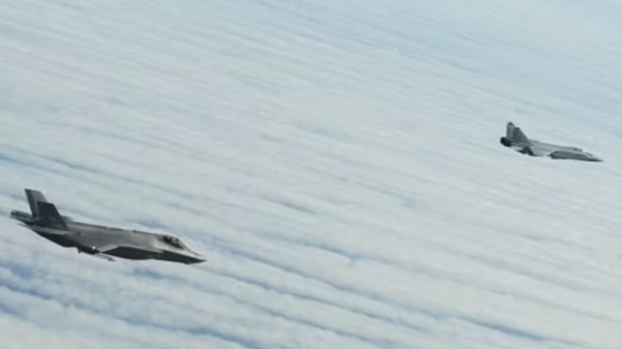 ระทึก นาโตส่ง F-35 สกัดบินรบรัสเซีย 2 ลำ มาป่วนใกล้ชายแดนฟินแลนด์