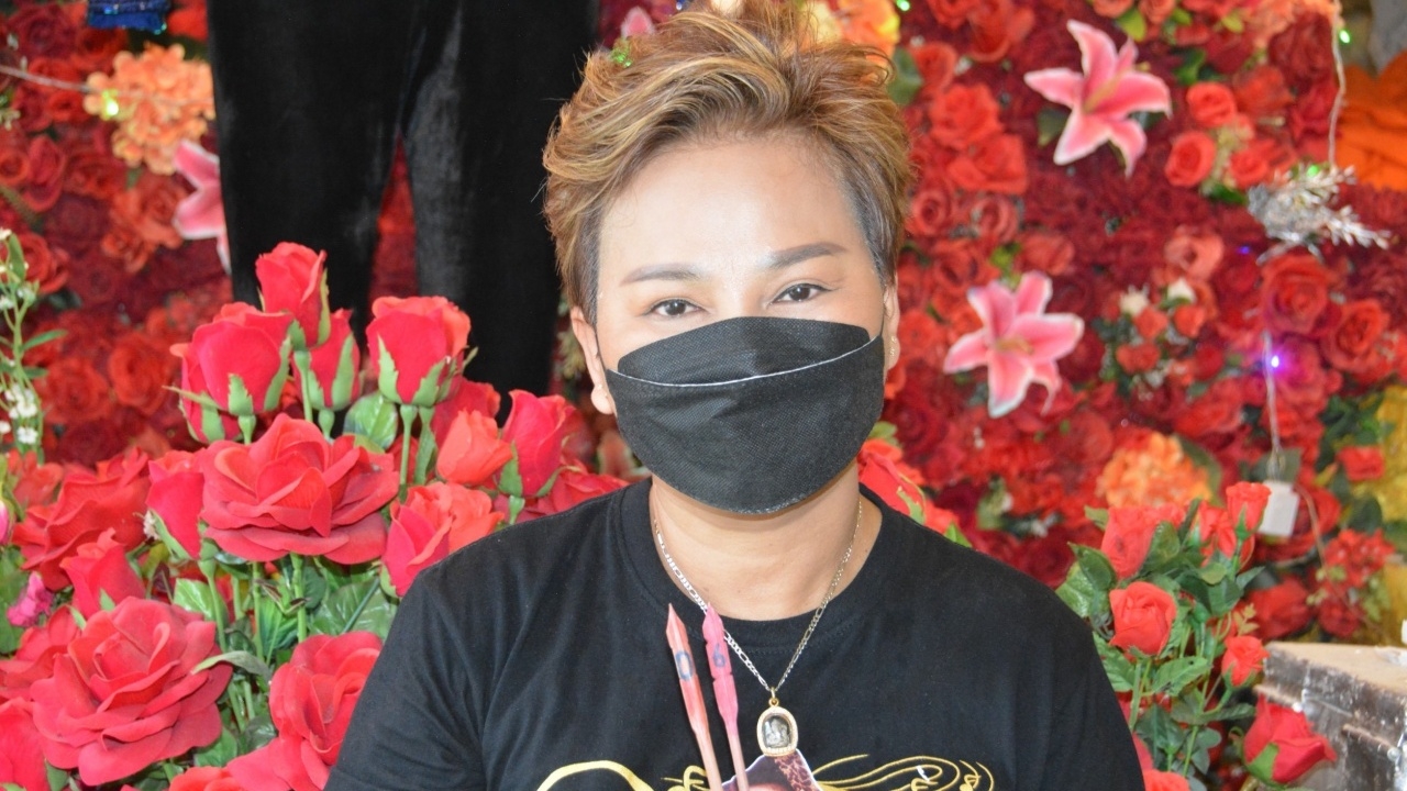 น้องสาว "พุ่มพวง" เขย่าเซียมซีได้ "เลขเด็ด" ตรงเป๊ะกับ "เปาวลี-ตรี ชัยณรงค์"