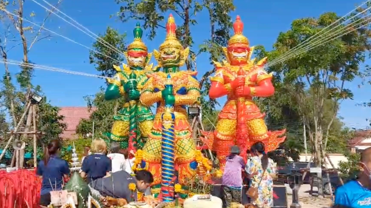 คอหวยร่วมพิธีเบิกเนตร “ท้าวเวสสุวรรณ” วัดแสนสุข ไม่พลาดส่องเลขเด็ด