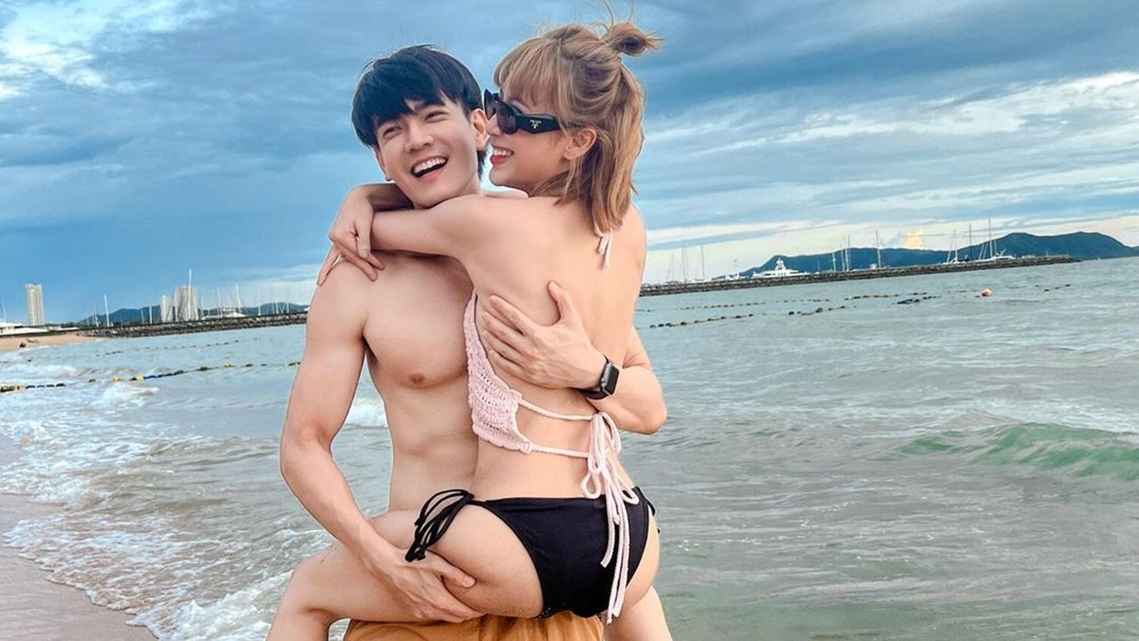 ฟลุค จิระ โชว์ความแข็งแรง อุ้ม แอปเปิ้ล เข้าเอว ทริปนี้แซ่บแพ็กคู่ (คลิป)