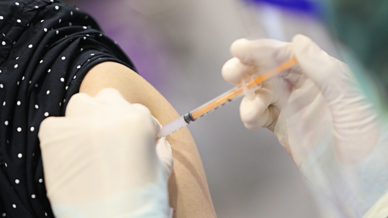 รพ.รามาธิบดี แจ้งขยายเวลาฉีดวัคซีน "โมเดอร์นา" คนที่ได้สั่งจองไว้ล่วงหน้า