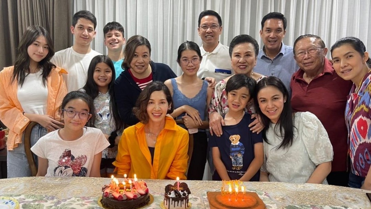 นุสบา ฉลองวันเกิดสุดแฮปปี้ ครอบครัวปุณณกันต์มาร่วมอวยพรพร้อมหน้า