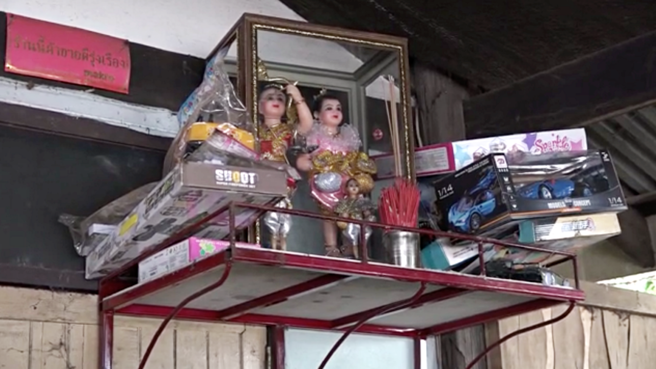 น้องกุมารให้โชคเจ้าของ ถูกหวยมาแล้ว 20 งวด แถมใจดีไม่กั๊ก "เลขเด็ดงวดนี้"