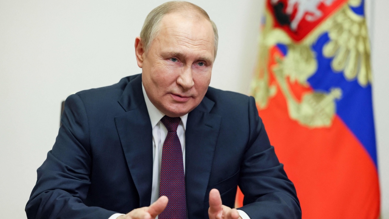 ปูตินเตือนสหรัฐฯ จะโจมตีเป้าหมายใหม่ถ้าไม่หยุดส่งมิสไซล์พิสัยไกลให้ยูเครน