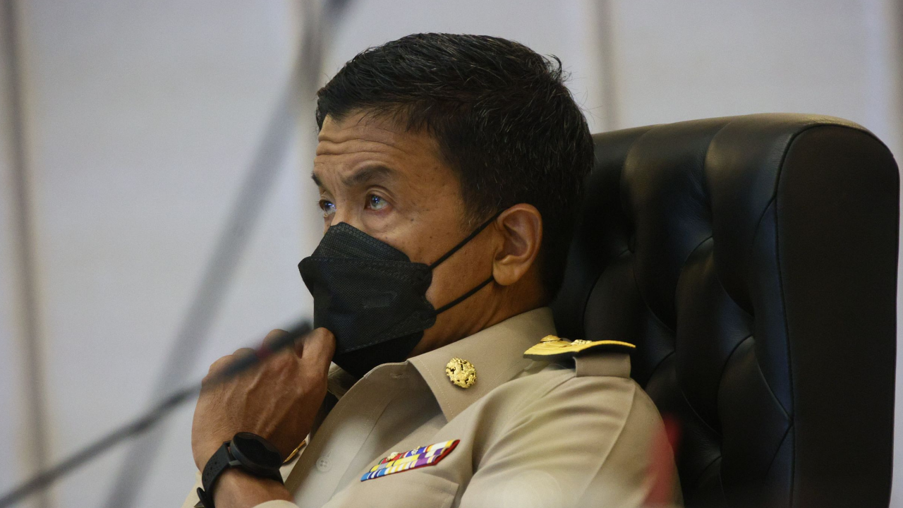 “ชัชชาติ” ประชุมผู้บริหาร กทม. หารือถอดหน้ากากในที่โล่ง-ถอดบทเรียนโควิด