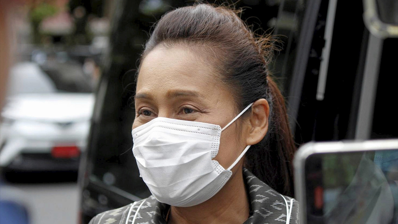 รอศาลวินิจฉัย ภูมิใจไทยป้องกนกวรรณ ปัดบีบ “ลาออก” เจ้าตัวหลบสื่อ