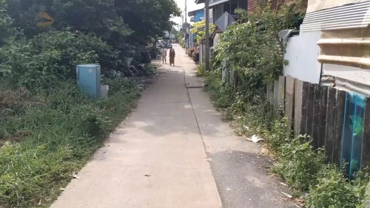 ตร.ปทุมธานี เร่งสืบหาตัวมือยิงนายดาบตาย ขณะระงับเหตุวัยรุ่นทะเลาะวิวาท