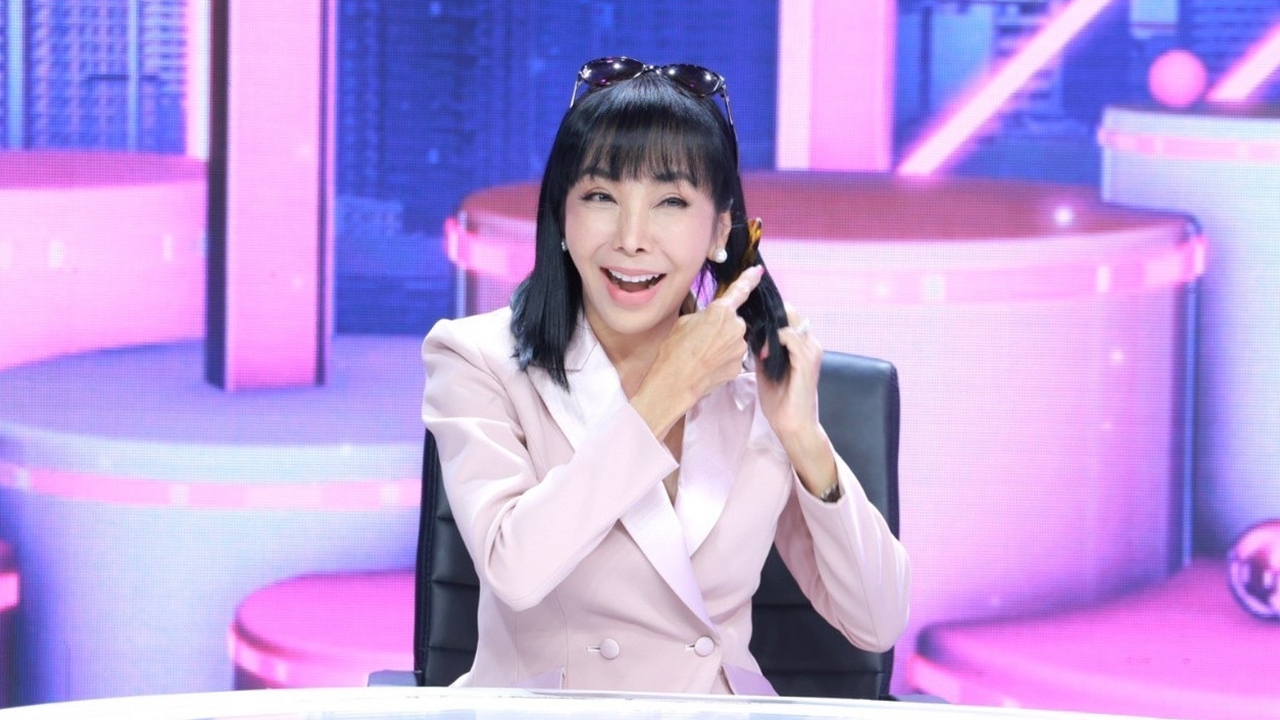 ดูพร้อมกัน ตั๊ก มยุรา ยอมเปิดหน้าม้าโชว์หน้าผากกลางรายการครั้งแรก