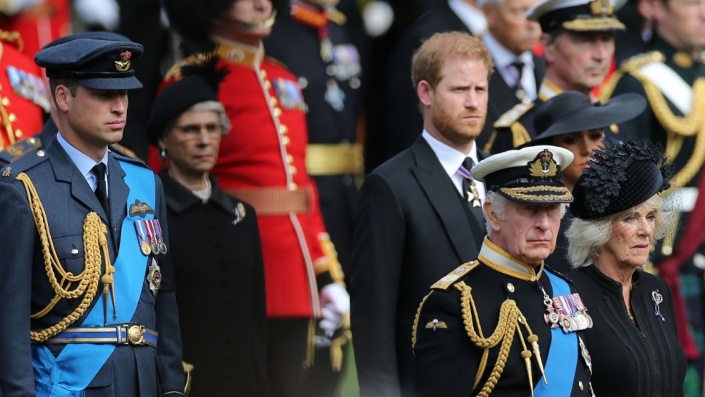 ‘กษัตริย์ชาร์ลส์’ อาจทรงขวางแต่งตั้ง อาร์ชี-ลิลิเบต เป็นเจ้าชาย เจ้าหญิง