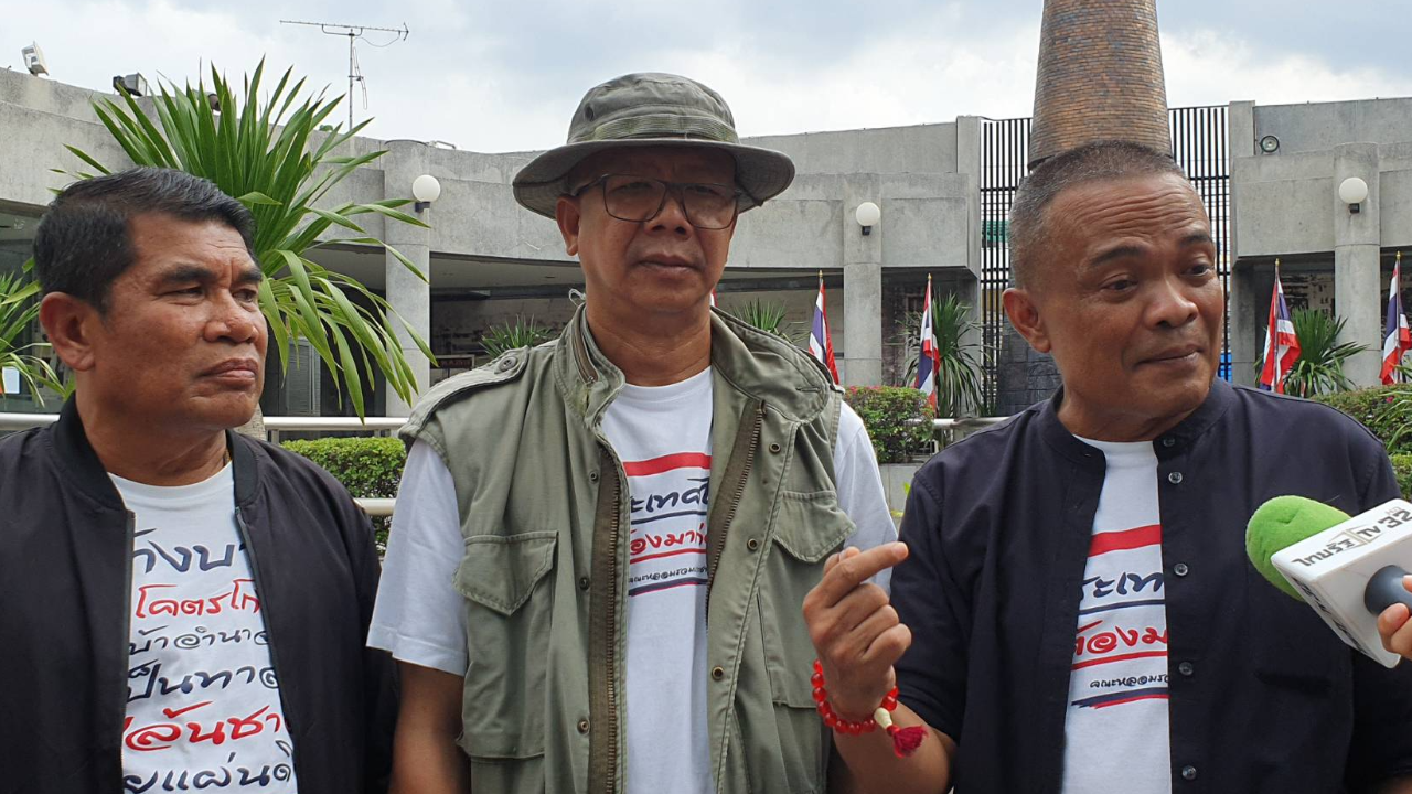 คณะหลอมรวมฯ นัดเคลื่อนไหวใหญ่ 16 ต.ค. อุบสถานที่ เชื่อปีหน้าไม่ได้เลือกตั้ง