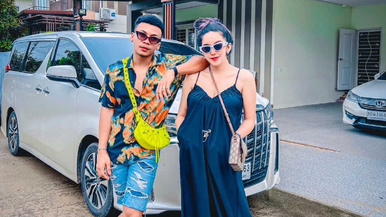 เกิดอะไรขึ้น นัส เมียโชค รถแห่ โพสต์ไม่ได้แย่งผัวใคร ฝ่ายชายรีบคอมเมนต์