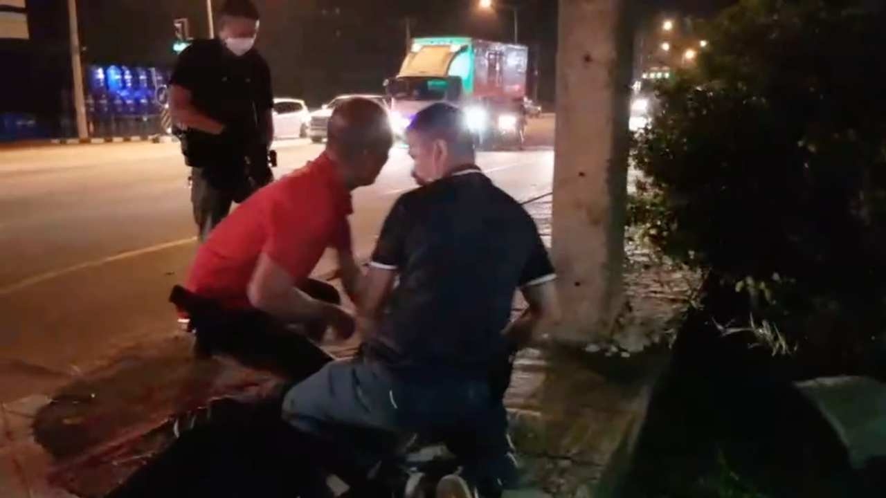 รวบแล้วไอ้ทอมมี่ ยิงโหดอดีตเมียตายคาร้านหมูกระทะ คาสี่แยกไฟแดงที่ยโสธร