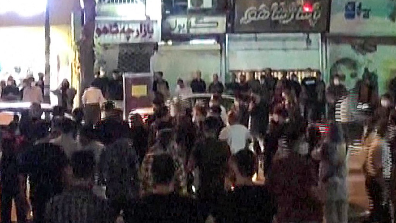 อิหร่านเดือดประท้วงต่อ หลังจาก 11 วันถูกสลายชุมนุมดับแล้วอย่างน้อย 76 ศพ