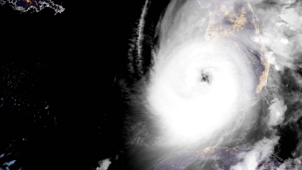 สะพรึง ‘เฮอริเคนเอียน’ ทวีกำลังระดับ 4 จ่อถล่มฟลอริดาเต็มๆ