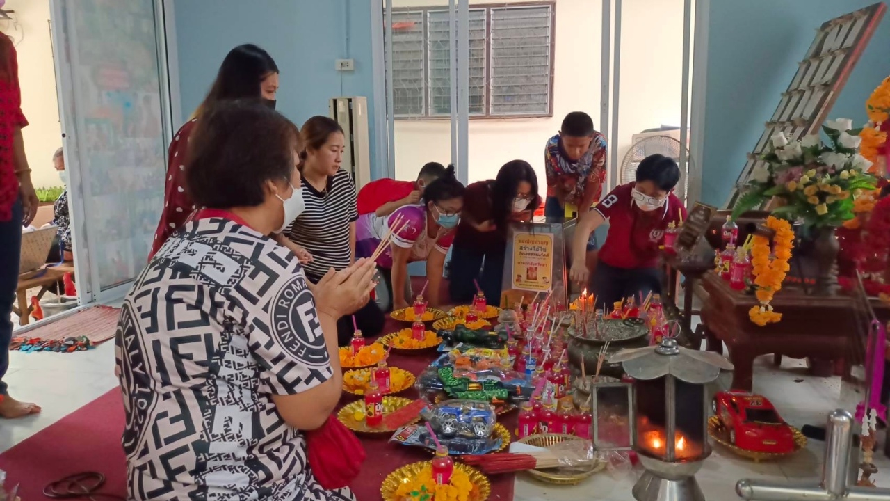 คอหวยฮือฮา "เลขเด็ด" อ่างน้ำมนต์ "ไอ้ไข่" ตรงเลขประทัด ไม่พลาดเอาไปลุ้นโชค