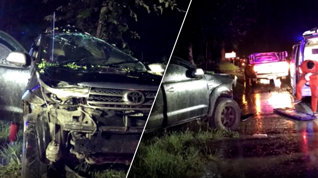 โคราชฝนถล่มทั้งคืน สิบตำรวจโทซิ่งฟอร์จูนเนอร์ เสียหลักพุ่งชนต้นไม้ดับ