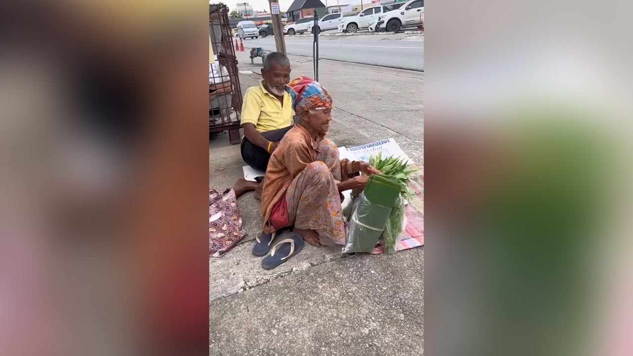 สาวใจดีเหมาผักตายาย จ่ายแบบไม่ขอเงินทอน เจ้าตัวยิ้มออก มีเงินไปเลี้ยงหลาน