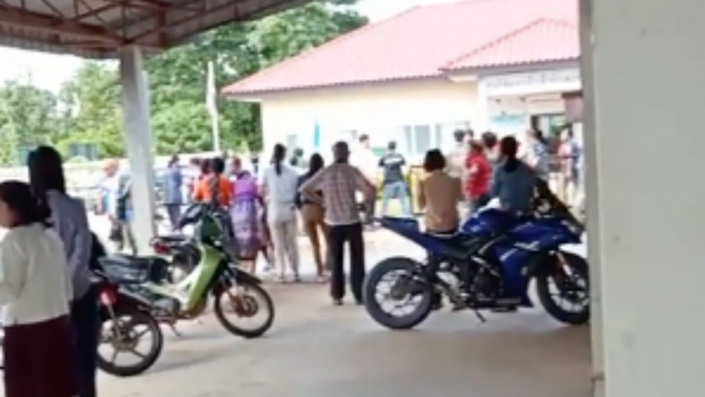 สื่อต่างชาติตีข่าวทั่วโลก เกิดเหตุกราดยิงในไทย ตายสลดกว่า 30 ศพแล้ว