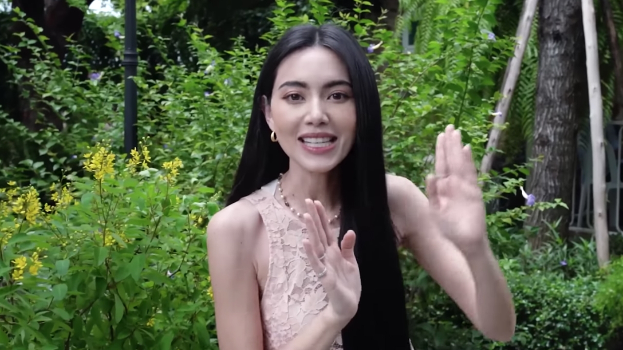 ใหม่ ดาวิกา พาทัวร์อาณาจักร 200 ล้าน กว้านซื้อทั้งซอยจนงบบานปลาย