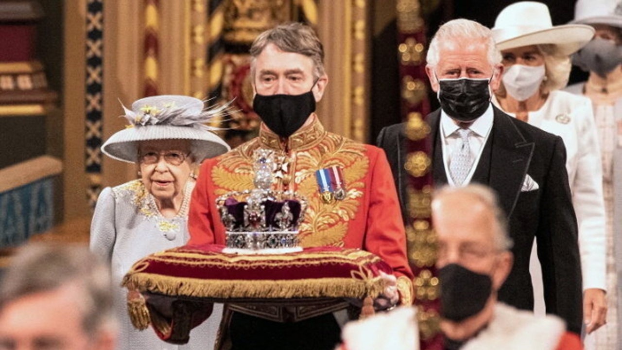 ถึงใกล้ชิดก็ใช่จะไปต่อ