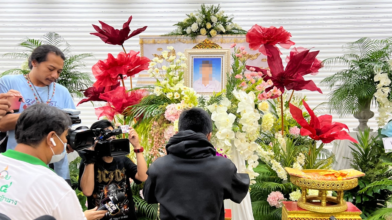 ด.ช.ม.3 ทำปืนลั่นใส่เพื่อนดับ เข้าขอขมาศพ "น้องโชค" ยันไม่ได้ตั้งใจ